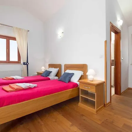 House Anka Jakici